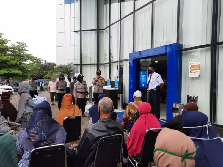 Kapolres Banjar Imbau Nasabah BRI Patuhi Protokol Kesehatan 