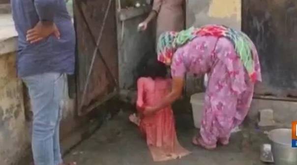 Suami Bejat Kurung Istri Dalam Toilet Selama 1.5 Tahun Yang Bauk dan Kotor