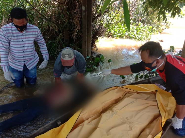 Geger, Warga Temukan Mayat Mr X di Sungai Dalam Keadaan Begini..