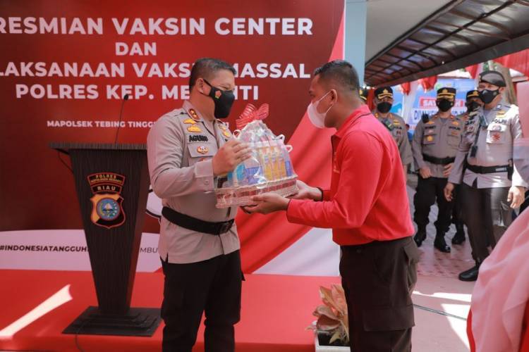 Kapolda Riau Resmikan Gedung Vaksin Center Kabupaten Kepulauan Meranti