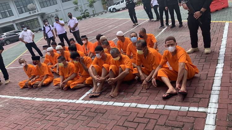 Kapolda Riau Perintahkan Jajaran : DPO Atas Nama Debus Agar Dikejar Dan di Tangkap Dimanapun Berada