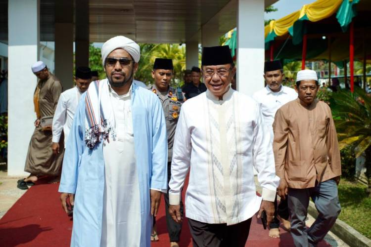 Peringati Maulid Nabi Muhammad SAW, Bupati HM WARDAN Ajak Masyarakat Teladani Akhlak Mulia Rasulullah 