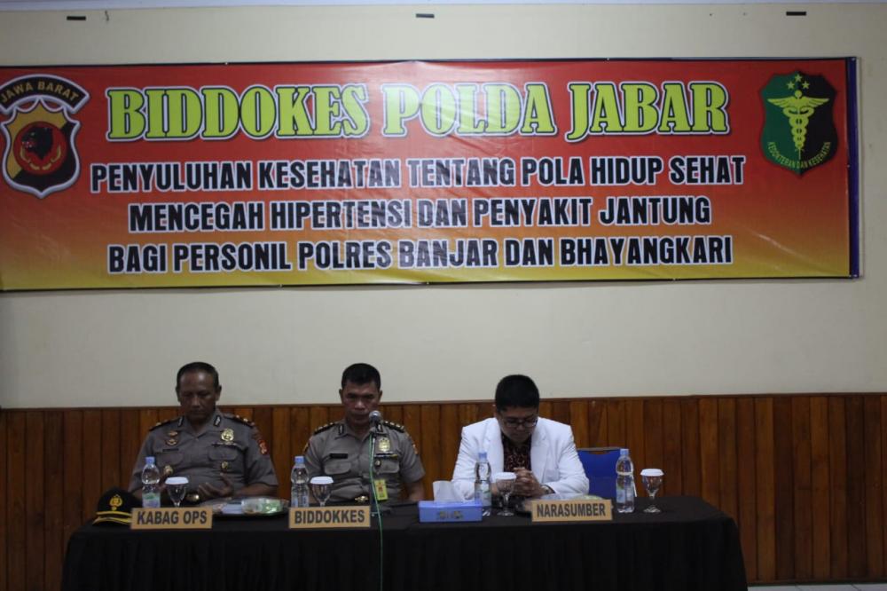 Penyuluhan Kesehatan Pola Hidup Sehat Mencegah Hipertensi dan Penyakit Jantung