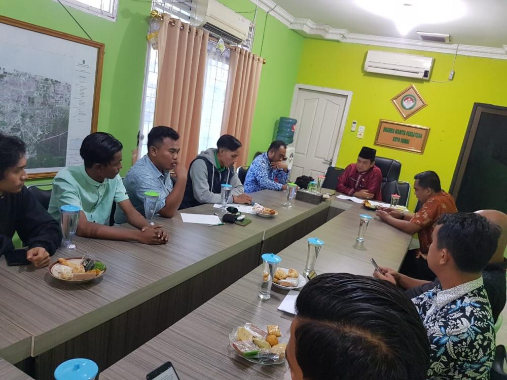 Gerakan Mahasiswa dan Masyarakat (GEMMAS) Audiensi ke Dinas Lingkungan Hidup (DLH) Kota Dumai Mengenai Penimbunan B3 (SBE) di PT. Bukara Dumai"