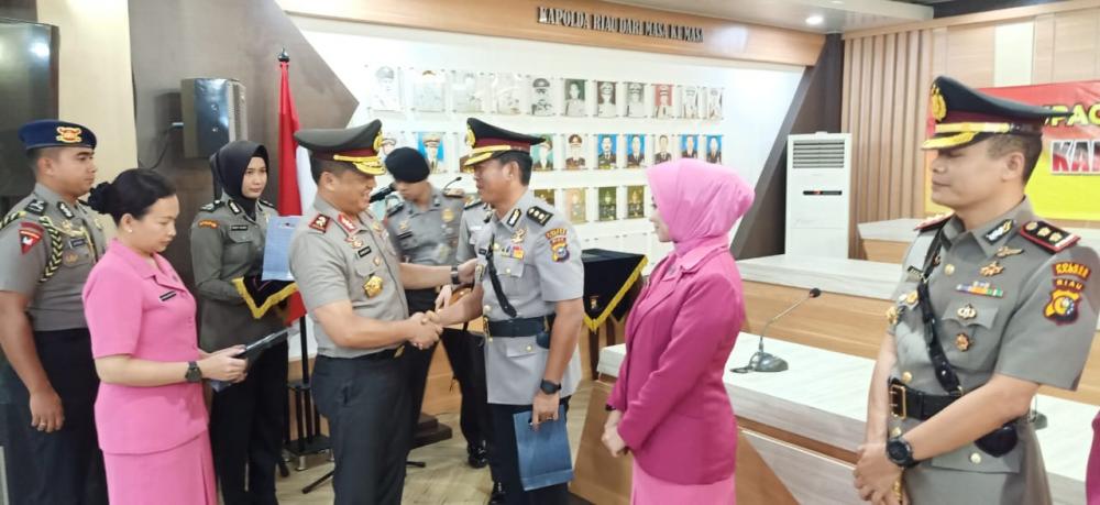 Kapolda Riau Pimpin Upacara Sertijab Kapolres Kampar