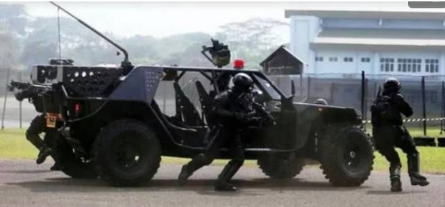 Video Konvoi Kendaraan Tempur dan Mobil Dinas Koopssus TNI Berhenti Di Depan Markas FPI Viral Dimedsos, Ini Kata Dankoopssus Mayjen TNI Richard Tampubolon 