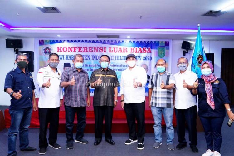 PWI Inhil Gelar Konferensi Luar Biasa, Bupati Wardan Minta Pers Berkontribusi Untuk Daerah