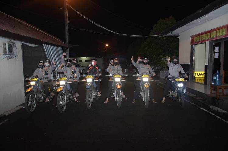 Mejelang Subuh, Anggota Dalmas Polres Banjar Mendatangi Masjid Al - Amanah Randegan, Ini Yang Dilakukan