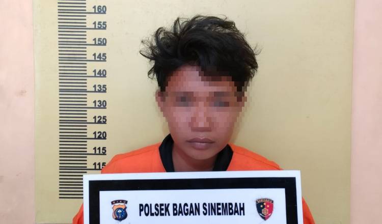 Astaga, Seorang Wanita Gitui Gadis Remaja di Bagan Sinembah Sampai Begini