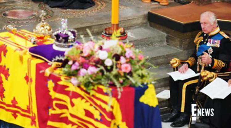 Raja Charles III dan Permaisuri Camilla Dilempar Telur oleh Seorang Pria 