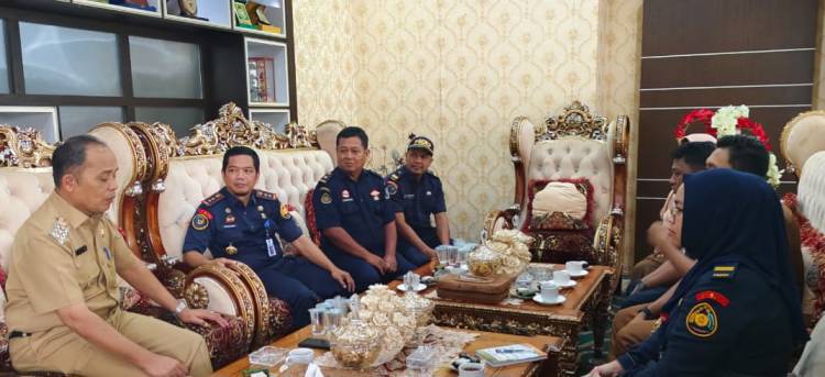 Pj.Bupati H.Herman, SE.MT Terima Kunjungan Kepala UPT.PSDKP dan Kepala Koordinator Pos SAR Tembilahan 
