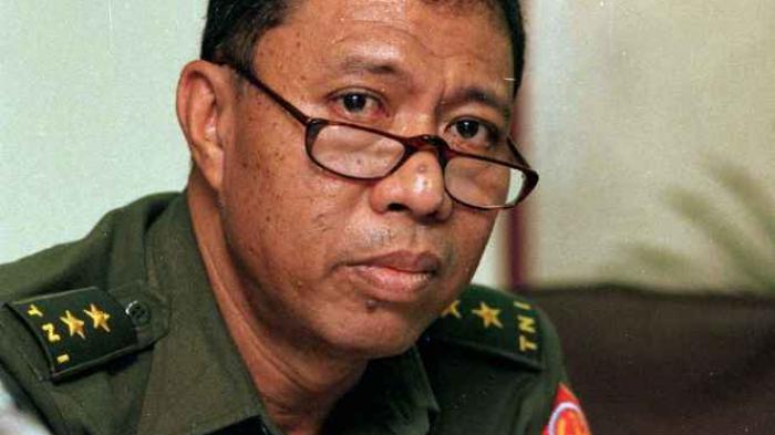 Ini Jadwal Pengembalian Gelar Adat LetJend(Purnawirawan) Syarwan Hamid pada LAM Riau