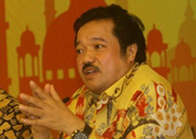 Idris Laena : Untuk Lindungi Bumi Melayu, Jokowi Dinobatkan Sebagai Tokoh Adat Melayu