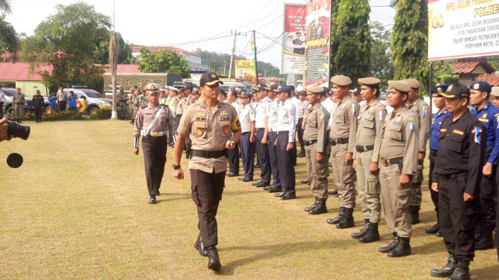 Kapolres Kampar Pimpin Apel Gelar Pasukan Operasi Lilin Muara Takus 2018