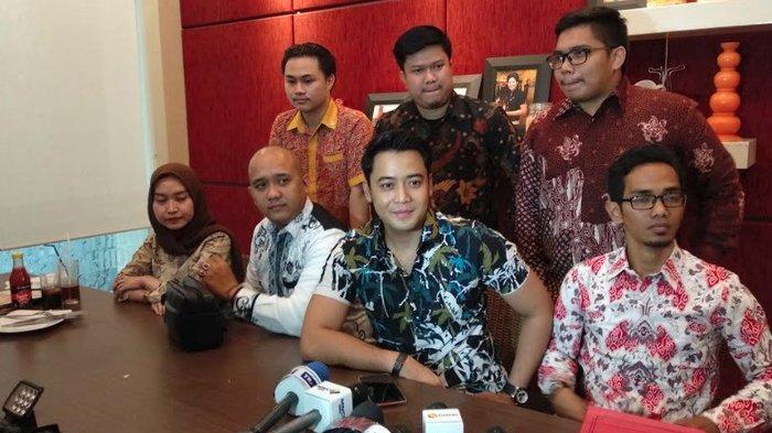 Hilda Vitra Diputuskan Istri Sah Kriss Hatta, Hingga Diduga Billy Syahputra Kena Pelet