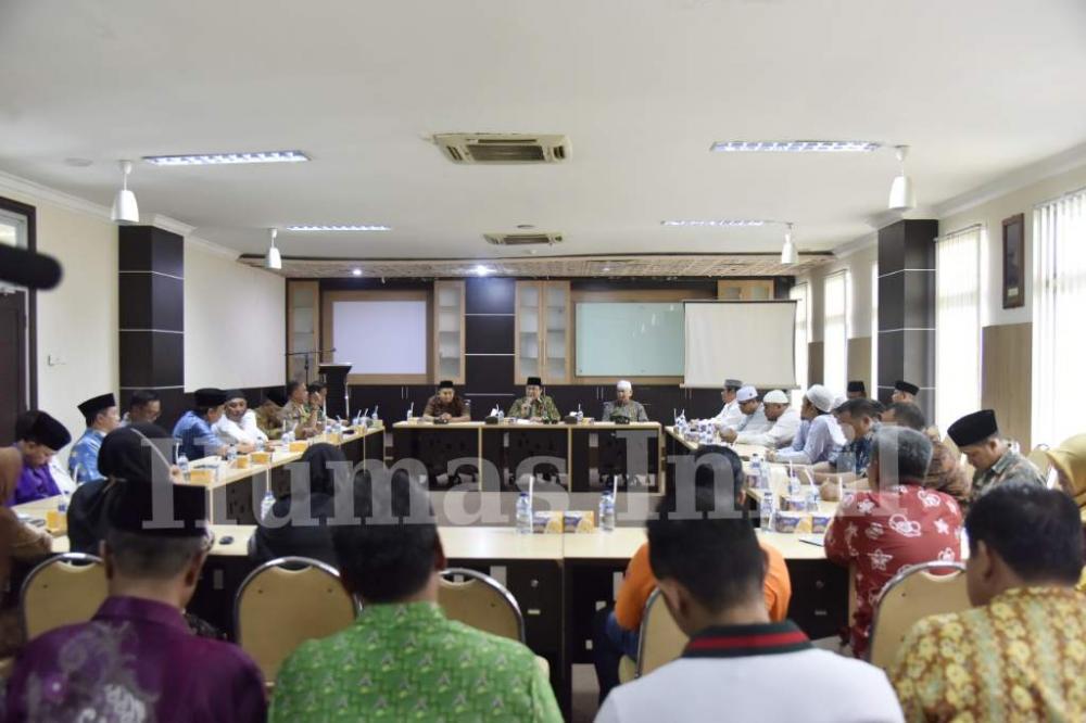 PEMDA INHILPERSIAPKAN MENYAMBUT KEDATANGAN USTADZ ABDUL SOMAD