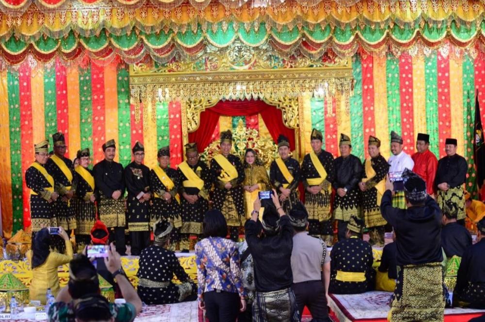 Wakil Bupati Kampar Catur Sugeng Susanto Hadiri pemberian gelar Presiden Jokowi sebagai Datuk Seri Setia Amanah Negara dari LAM Riau