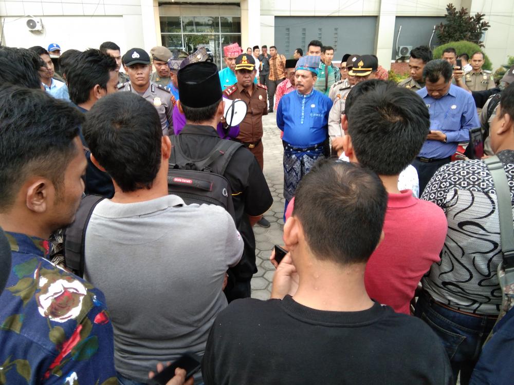 Bupati Inhil:Yakinlah yang namanya utang wajib di bayar