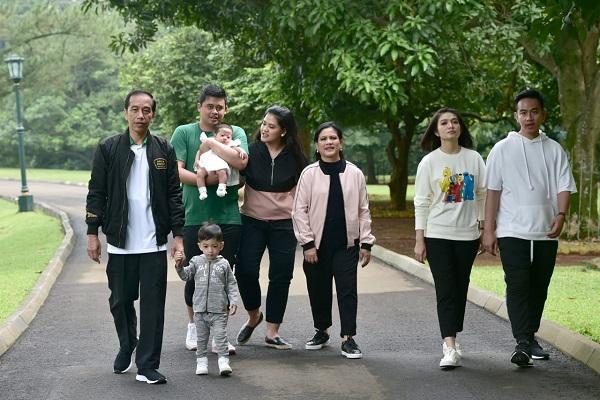 Jokowi Keluarga Harmonis Jadi Trending Topic, Begini Reaksi Kocak Kaesang