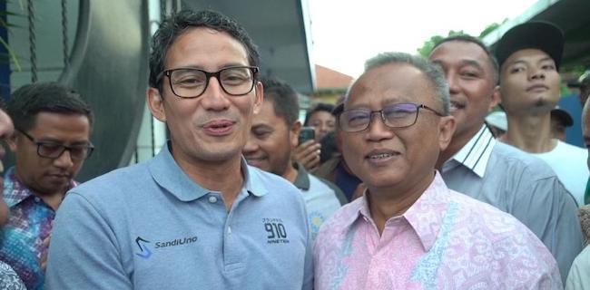 Joko Widodo Mengeluh kepada Sandiaga Uno soal Bahan Baku