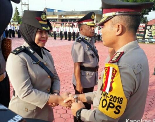 Kapolres Rokan Hilir AKBP Sigit Adiwuryanto SIK MH Pimpin Sertijab 2 Perwira ini...