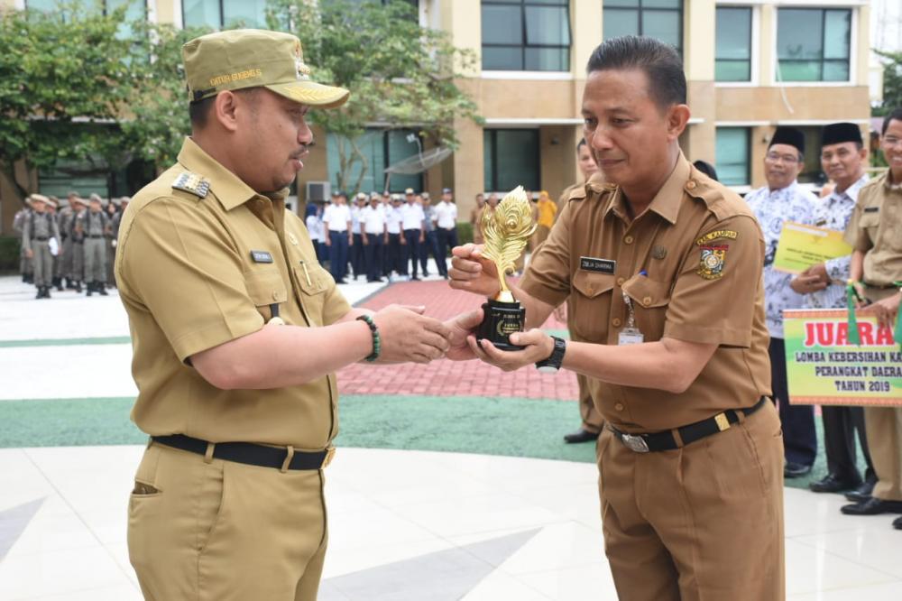 Raih Berbagai Penghargaan, Bupati Kampar : Jangan Cepat Puas Dulu