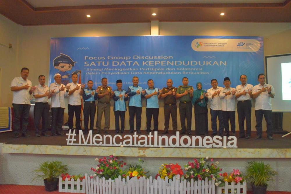 Bupati Kampar Buka FGD Satu Data Kependudukan.