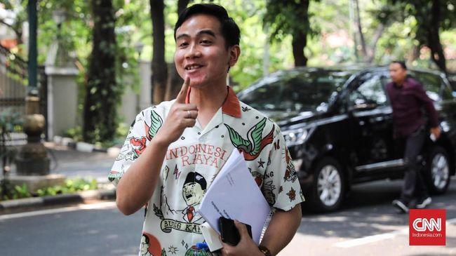 Gibran Rakabuming Raka Putra Sulung Presiden Joko Widodo Dikawal Seribuan Relawan Daftar Pilkada Solo