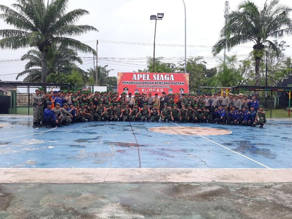 Forkopimda Menggelar Apel Siaga Penanggulangan Bencana Banjir di Kabupaten Kampar di Halaman kodim 0313/KPR