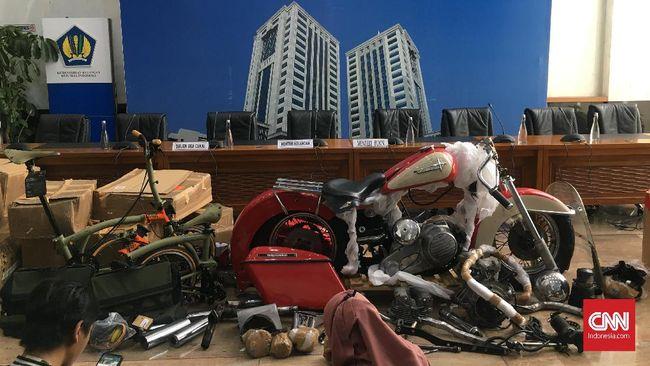 Penyeludupan Motor Mewah Harley Davidson Disalahsatu Pesawat Garuda, Menhub Memberi Sanksi Denda