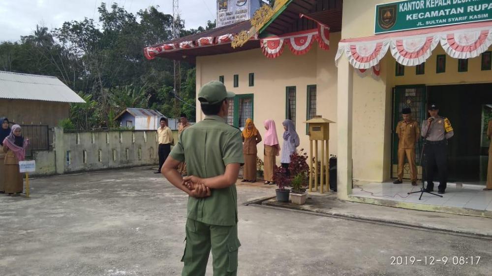 Berikan Amanat Apel Pagi di Kantor Desa Makeruh, Ahmad Fauzi : Mari Kita Tingkatkan Pelayanan Masyarakat