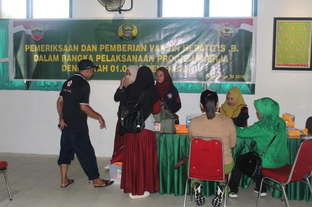 KODIM 0314 INHIL MELAKSANAKAN KEGIATAN DONOR DARAH DAN PEMERIKSAAN KESEHATAN GRATIS