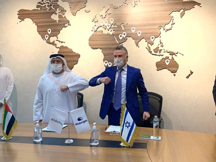 Isreal akan Transfer Teknologi Penghasil Air dari Udara ke Uni Emirat Arab