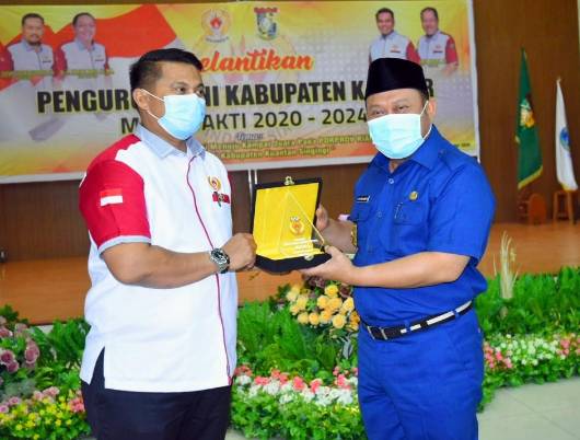 Bupati Kampar Minta Ketua KONI Kampar Terpilih, Surya Darmawan Majukan Olahraga Kampar