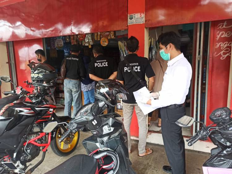 Satuan Reserse Narkoba Sita Puluhan  obat-obatan yang sudah ditarik dari peredaran oleh Kementrian Kesehatan   