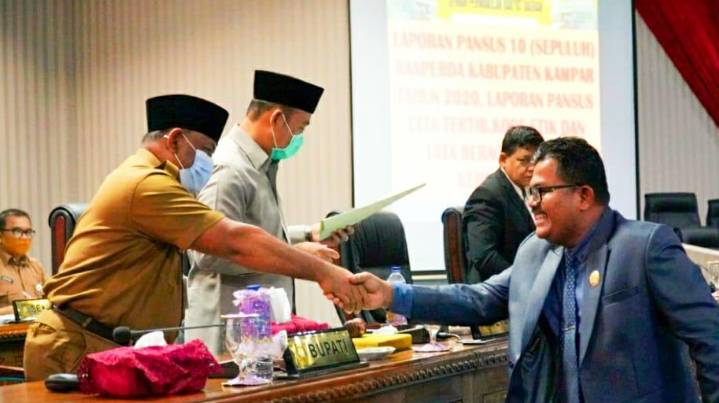DPRD Kampar Setujui Perubahan 10 Ranperda Kabupaten Kampar