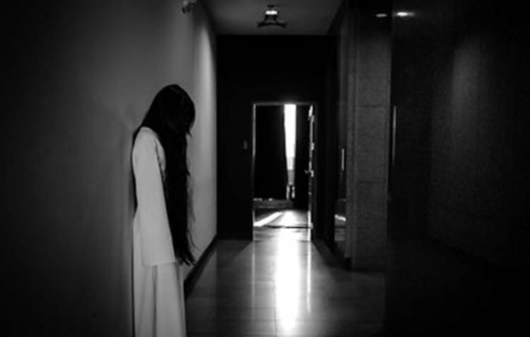 Penting Diketahui: Ciri-ciri Tempat atau Ruangan yang Anda Masuki Berhantu