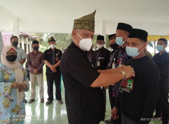 Ketum LSM Peduli SDM Lantik Pengurus DPC Rupat dan Salurkan Bantuan untuk Anak Yatim serta Jompo