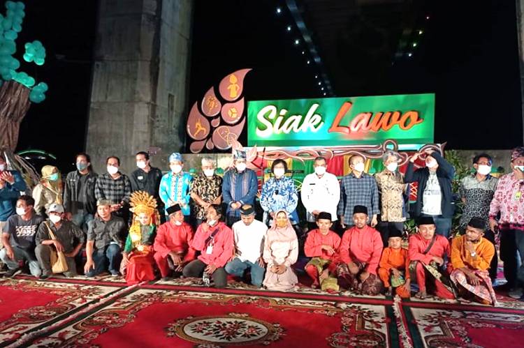 MenLHK Siti Nurbaya Kagum dengan Penataan RTH Tengku Agung/Siak Lawo, Kabupaten Siak 