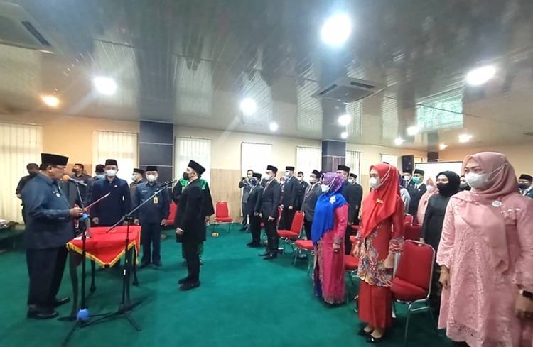 Bupati Inhil HM. Wardan Melantik dan Mengambil Sumpah Jabatan 344 ASN dari 31 OPD
