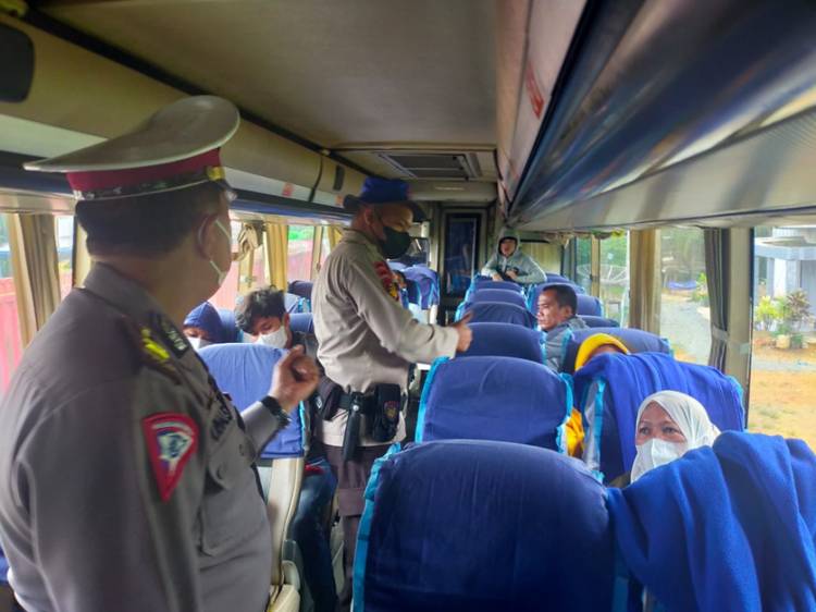 Polres Inhil Sarankan Penumpang Kendaraan yang Melalui Inhil Agar Membawa Surat Vaksin