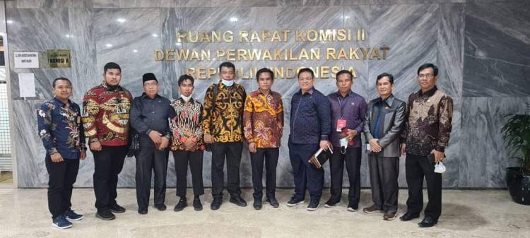Perjuangkan Registrasi 9 Desa di Rokan Hilir Ketua DPRD Rohil Hadiri RDPU dengan DPR RI