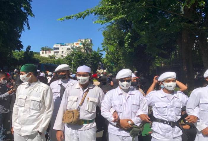 Akses Ke Patung Kuda Ditutup Polisi, Massa Reuni 212 Tertahan Di Beberapa Titik Lokasi