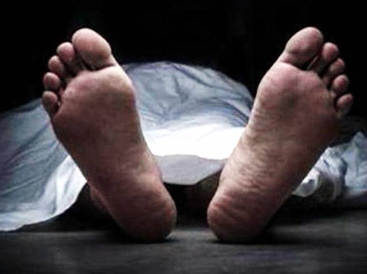 Seorang Mahasiswa PTS Ditemukan Tewas dengan Tubuh Penuh Tikaman di Kebun Karet