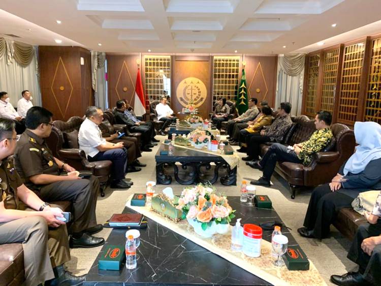 Komisioner Komnas HAM Silaturahim dengan Jaksa Agung dan Bahas Isu-isu  HAM