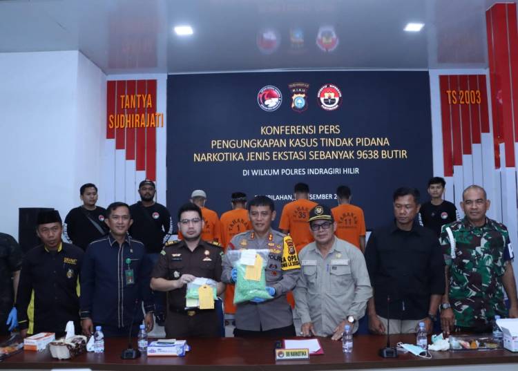 Empat Tersangka dan 9,6 Ribu Butir Ekstasi Berhasil Ditangkap Polres Inhil