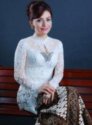 Tetty Paruntu Bupati Cantik Minahasa Selatan