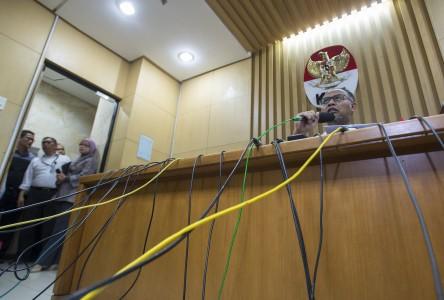 Tersangka Baru,Politisi PAN Terima Suap