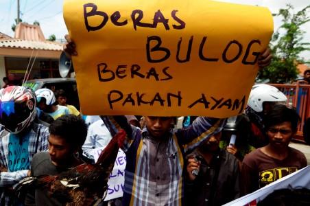 Mental Petugas Penyalur Raskin Perlu Direvolusi,Bulog Dikritisi DPR