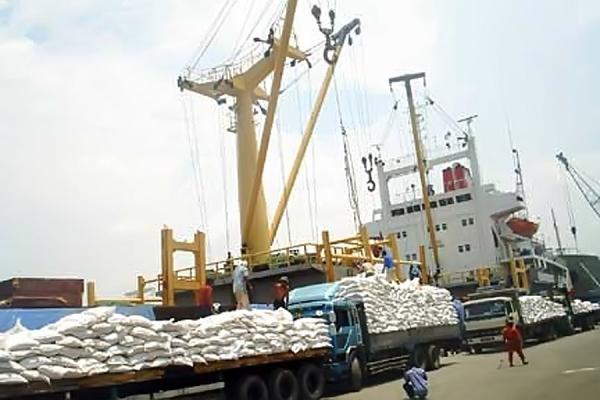 2016 Bulog Dumai Miliki Stok Beras Sebanyak 14 Ribu Ton